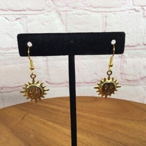 Gold Happy Face Sunshine Fashion Dangle Statement Earrings - NWOT